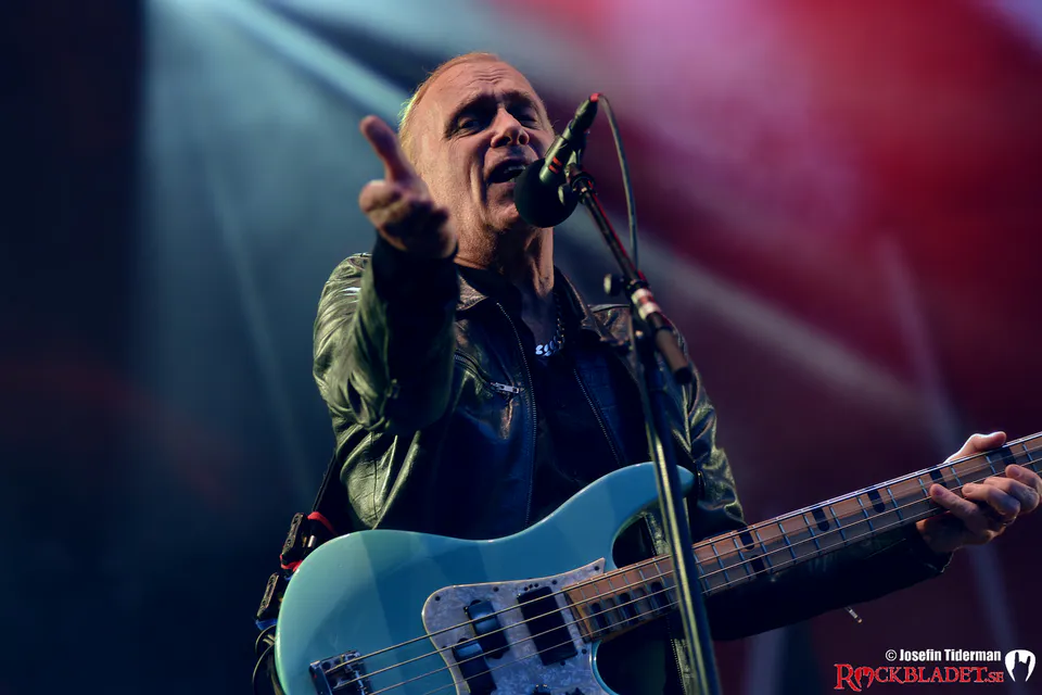 Konsertfoto: Flera artister, Plats fylls i, bild 2